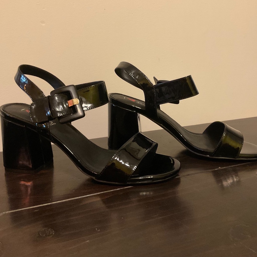 I Love Billy dress shoes